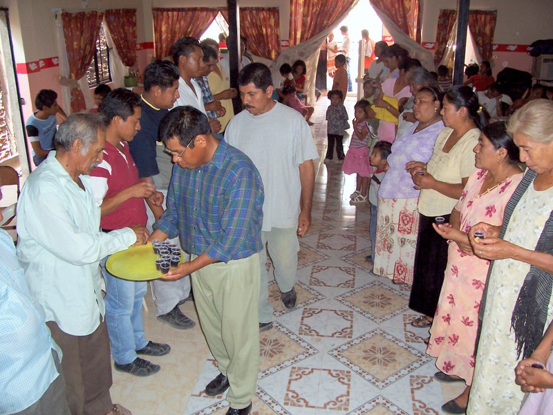 Joint Comunion service among congregations in the area.